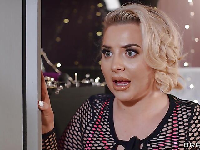 Pink boots anal with cam slut Hannah Blake