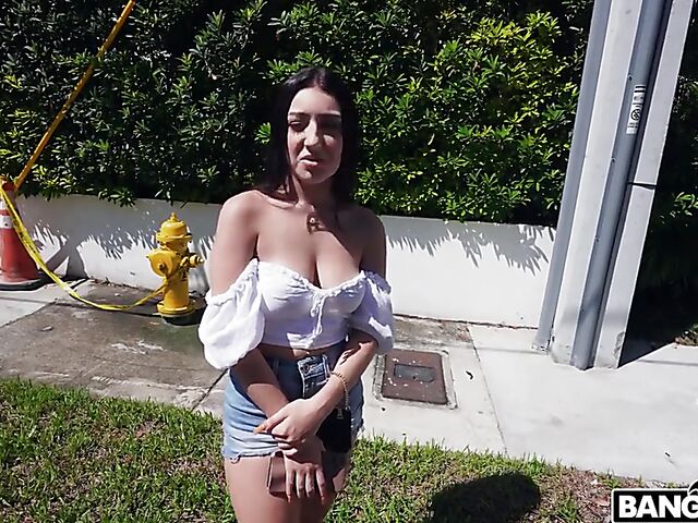 Giving natural petite latina Voilet Gems a ride