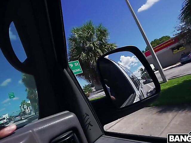 Giving natural petite latina Voilet Gems a ride