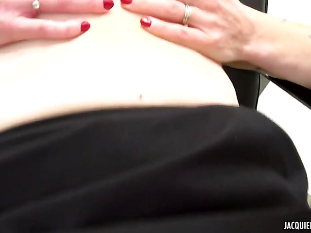 Wendy is 40 years old and loves doing porn