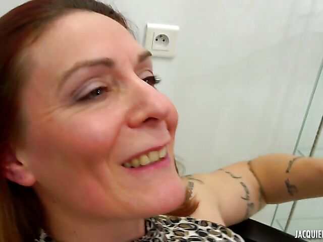 Wendy is 40 years old and loves doing porn