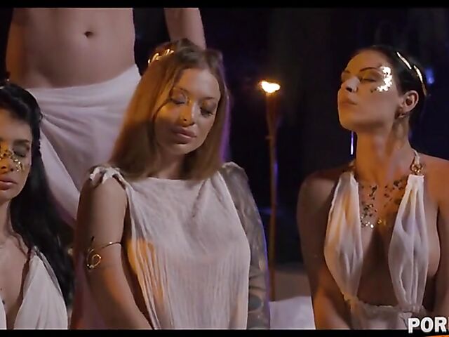 Full moon outdoor orgy party with Inna Innaki, Misha Maver, Christy White and Rosa Rozita