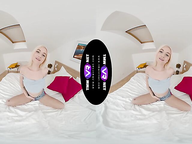 Blonde teen fingering solo in VR 3D with Marilyn Sugar
