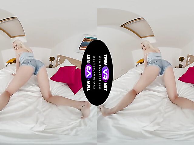 Blonde teen fingering solo in VR 3D with Marilyn Sugar