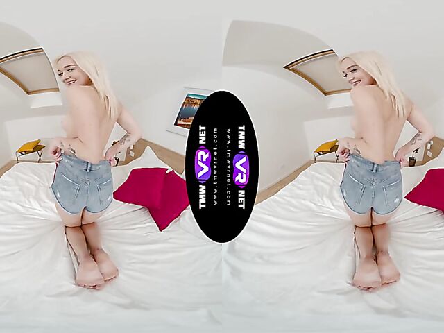 Blonde teen fingering solo in VR 3D with Marilyn Sugar