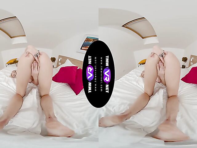 Blonde teen fingering solo in VR 3D with Marilyn Sugar