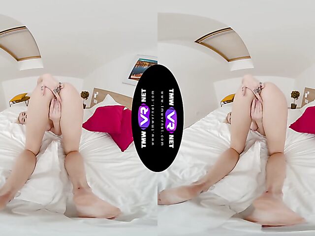 Blonde teen fingering solo in VR 3D with Marilyn Sugar