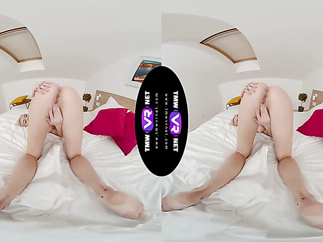 Blonde teen fingering solo in VR 3D with Marilyn Sugar