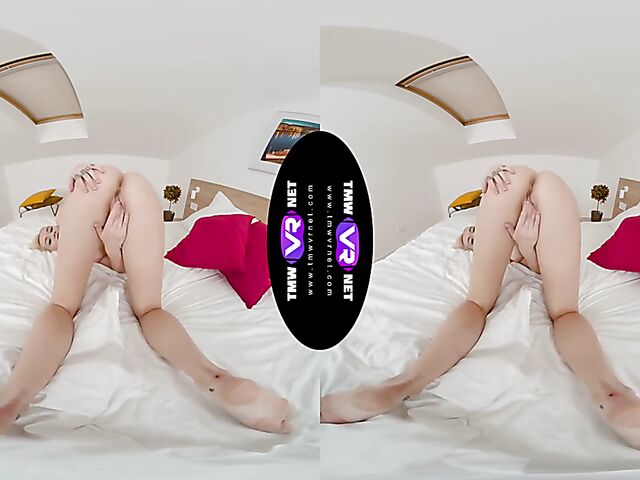 Blonde teen fingering solo in VR 3D with Marilyn Sugar