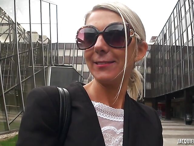 Jenny - 45-year-old French skinny MILF anal adventure