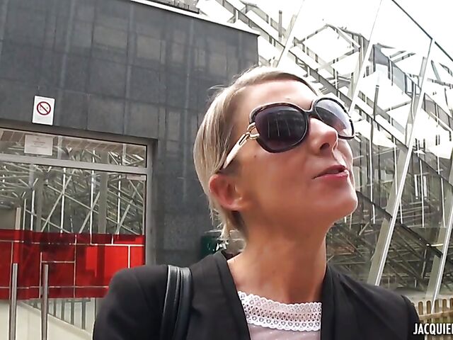 Jenny - 45-year-old French skinny MILF anal adventure