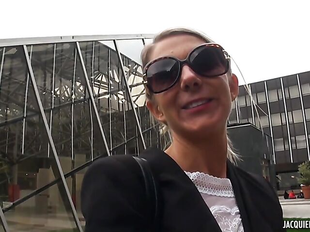 Jenny - 45-year-old French skinny MILF anal adventure