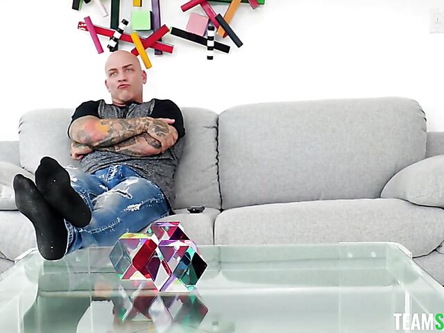 Derrick Pierce plays hide-and-seek with petite teen Coco Lovelock