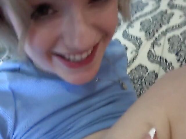 Gracie Gates - Your girlfriend with juicy natural tits POV