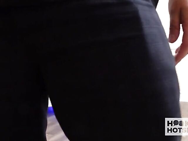 Ebony teen Alicia Reign behind the scenes with Bryan Gozzling