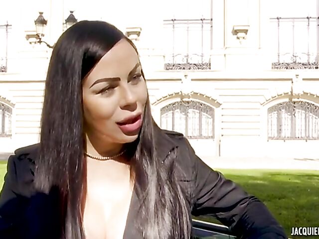 Stockings DP in Lyon with big tits French Ambre