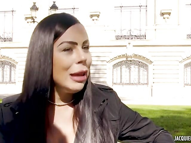 Stockings DP in Lyon with big tits French Ambre