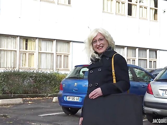 French anal MILF with glasses Alexia is a nasty music teacher