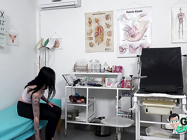 Old and young gyno exam with super cute brunette Quinn Diamond