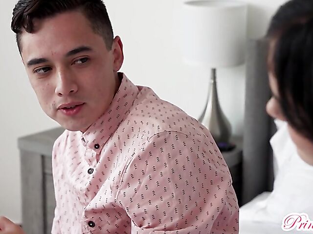 Cute teen brunette Rosalyn Sphinx gets nailed after Thanksgiving dinner