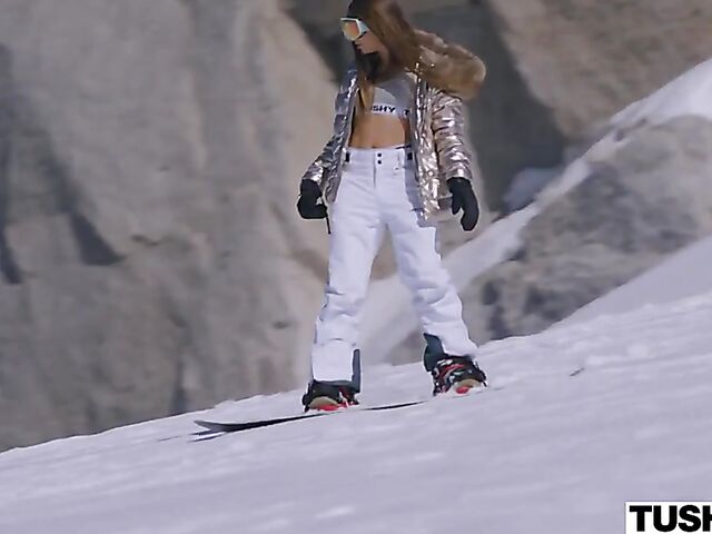 FFM anal during ski weekend with Talia Mint and Stefany Kyler