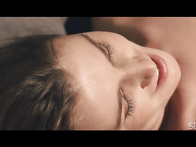 Romantic lesbian babes Serina Gomez and Alexis Crystal