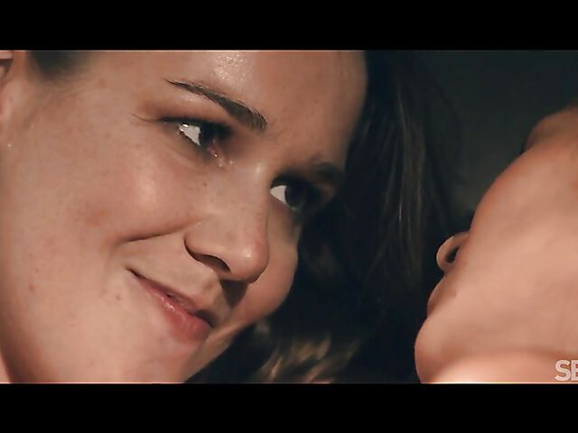 Romantic lesbian babes Serina Gomez and Alexis Crystal