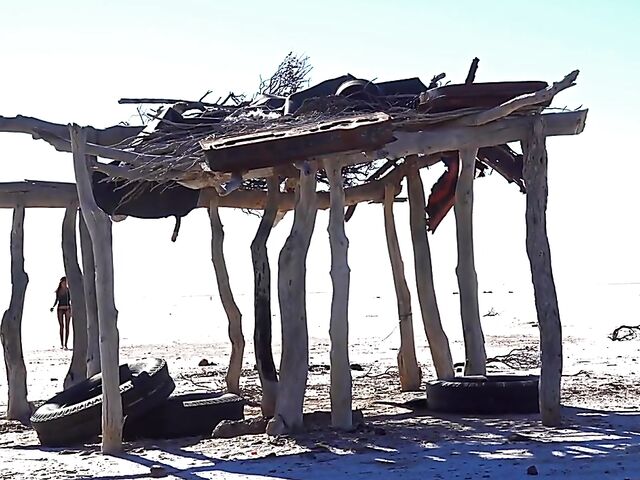 Outdoor masturbation in the middle of the desert with Annie