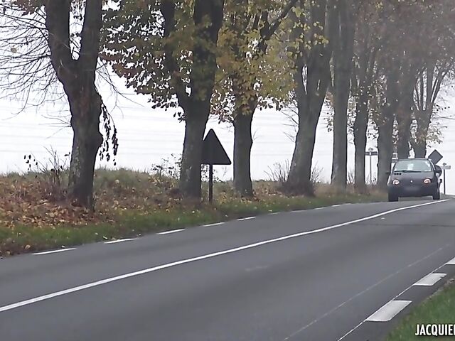 French chubby anal fanatic Melody gets it