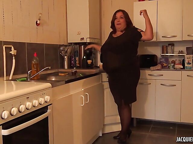 French chubby anal fanatic Melody gets it