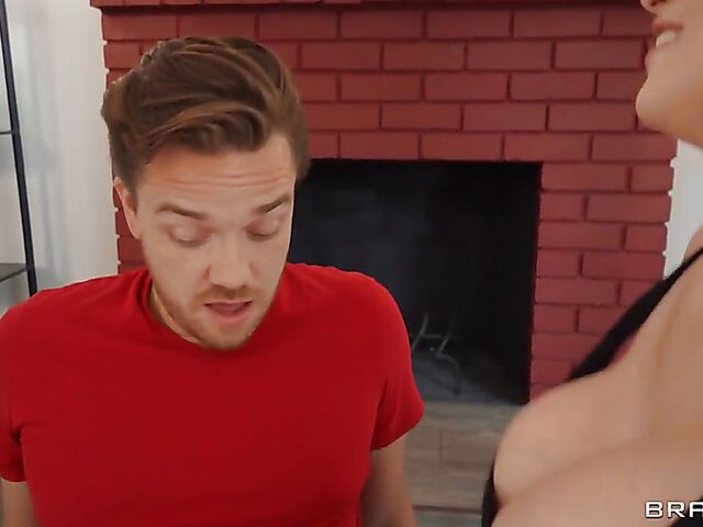 Big tits yoga fuck with curvy Brooklyn Springvalley