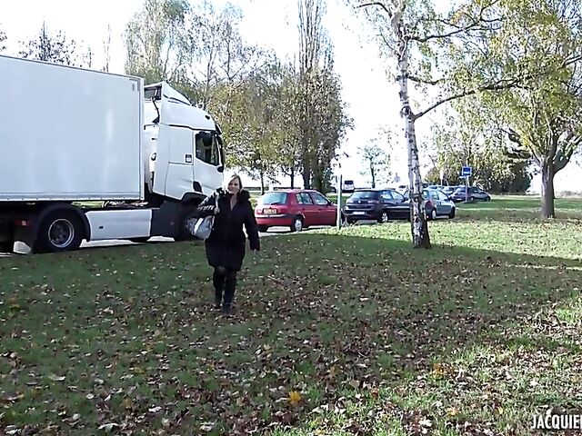 Public anal outdoor with 44-year-old Morgane