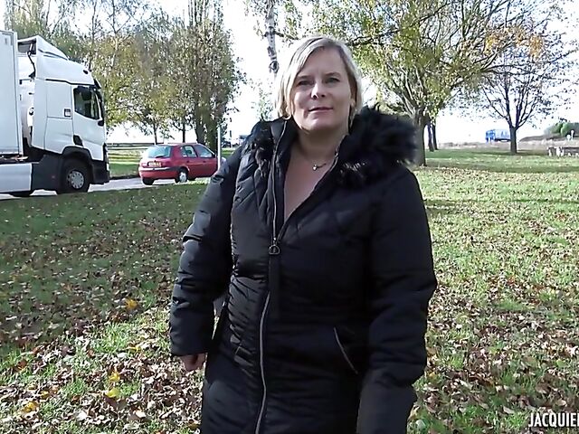 Public anal outdoor with 44-year-old Morgane