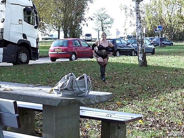 Public anal outdoor with 44-year-old Morgane