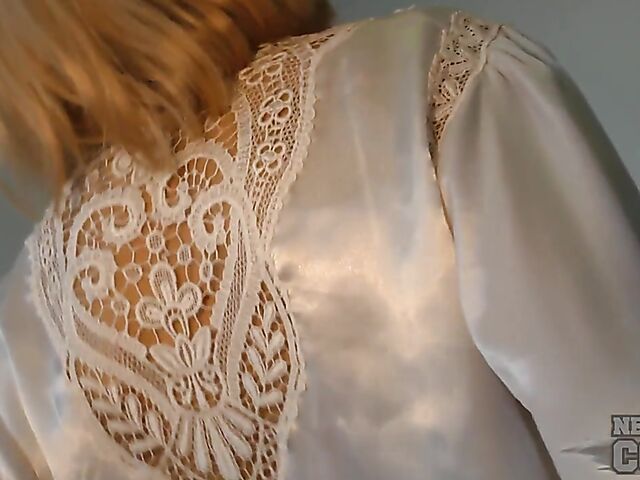 Close up creamy masturbation with Poppy's new vibrator