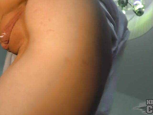 Close up creamy masturbation with Poppy's new vibrator