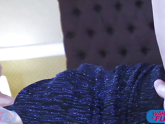 Skinny Nensi Fox with small tits anal pounded in the morning