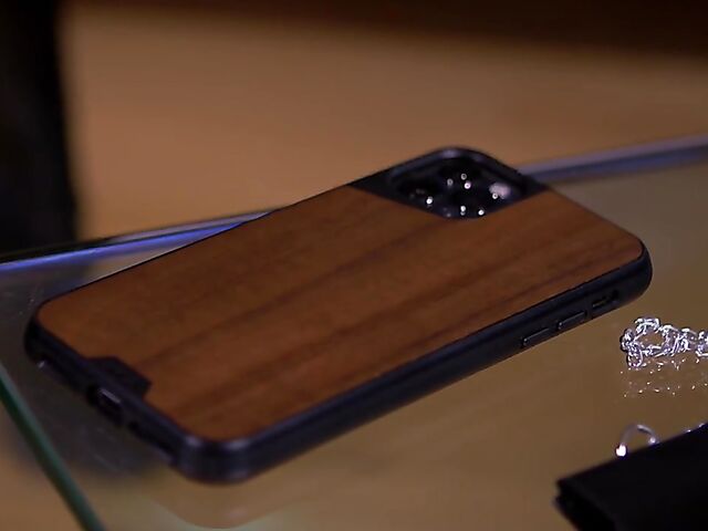 Antonia Sainz masturbating while watching porn in latex stockings