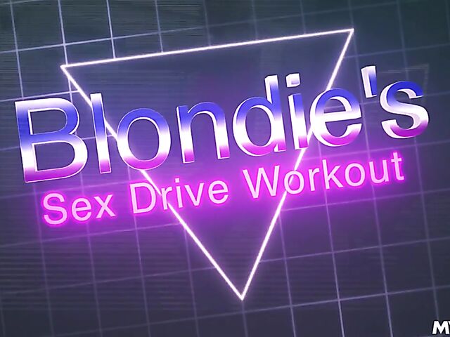 Big titted fitness MILF sex workout in crotchless yoga pants featuring Blondie Bombshell