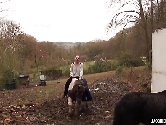 French outdoor sex with 20-year-old farmer Julia