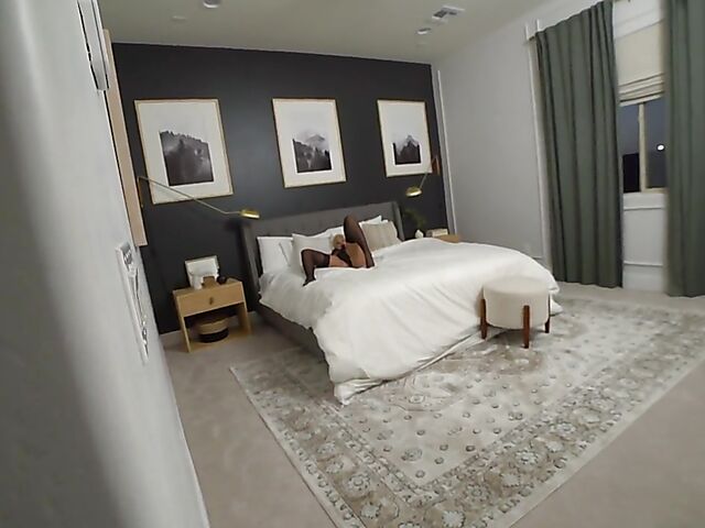 POV mom lingerie fuck in her bedroom featuring Charli Phoenix