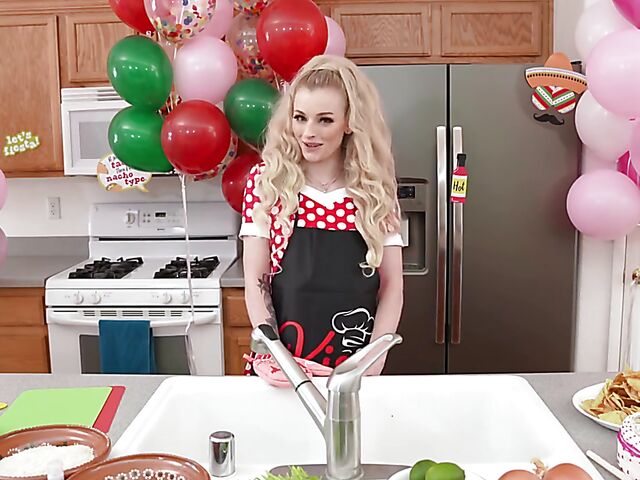 Hyley Winters - MILF kitchen fuck while cooking for a party