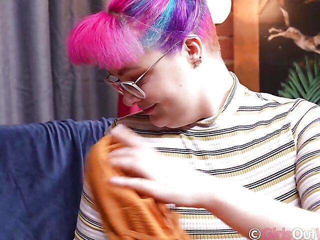 Tap dance and masturbation for Girls Out West with pink-haired Nicole G