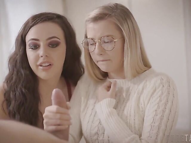 Carolina Sweets & Whitney Wright - Innocent teen first threesome