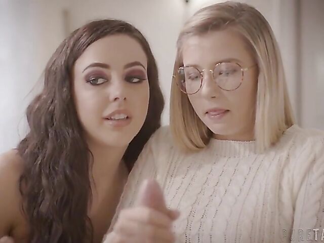 Carolina Sweets & Whitney Wright - Innocent teen first threesome