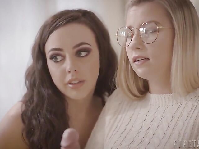 Carolina Sweets & Whitney Wright - Innocent teen first threesome