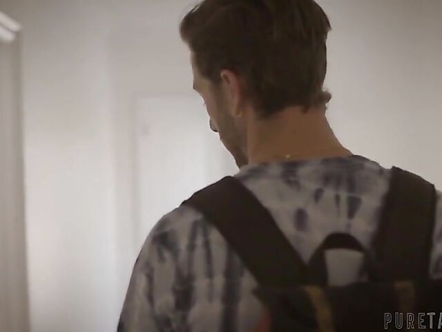 Carolina Sweets & Whitney Wright - Innocent teen first threesome