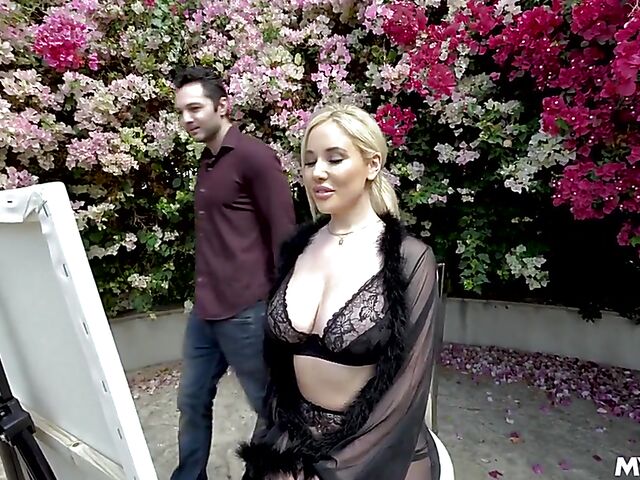 Busty MILF artist Savannah Bond is so sexy in her lingerie