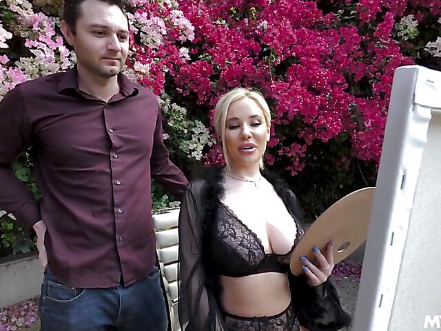 Busty MILF artist Savannah Bond is so sexy in her lingerie