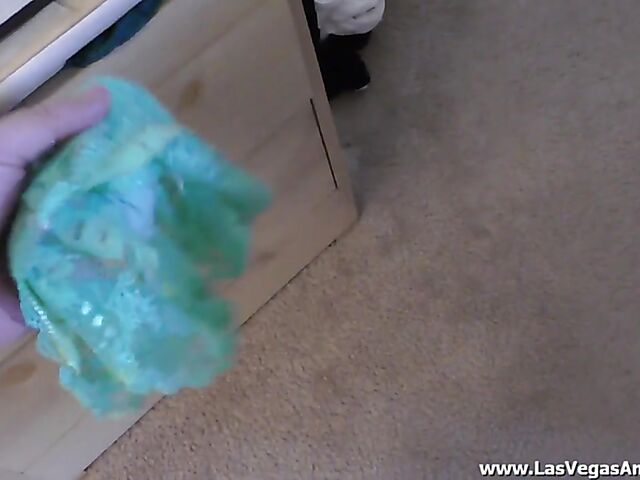 From panty masturbation to panty handjob with Elodie Lee